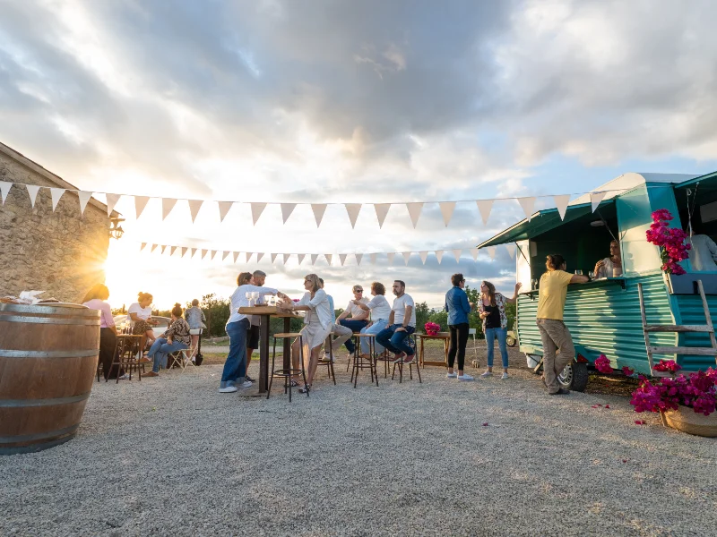 bibite-alcolici-per-aperitivi-acqua-per-eventi-privati-a-novara
