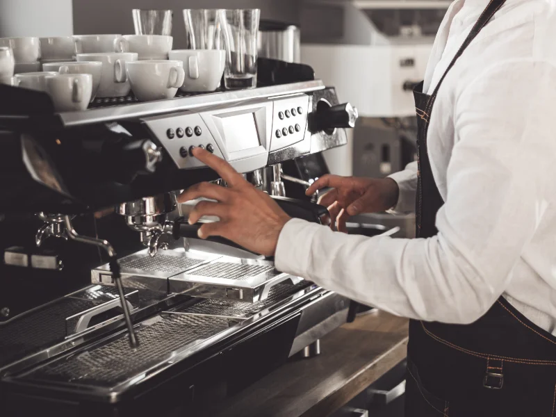 installazione-impianti-spina-per-birra-e-vino-e-macchine-da-caffe-professionali