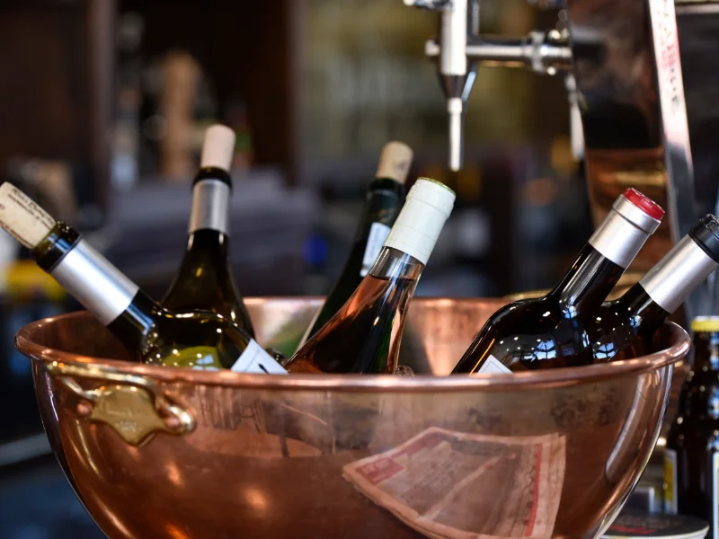 vino-da-cantine-e-produttori-che-non-trovi-ovunque